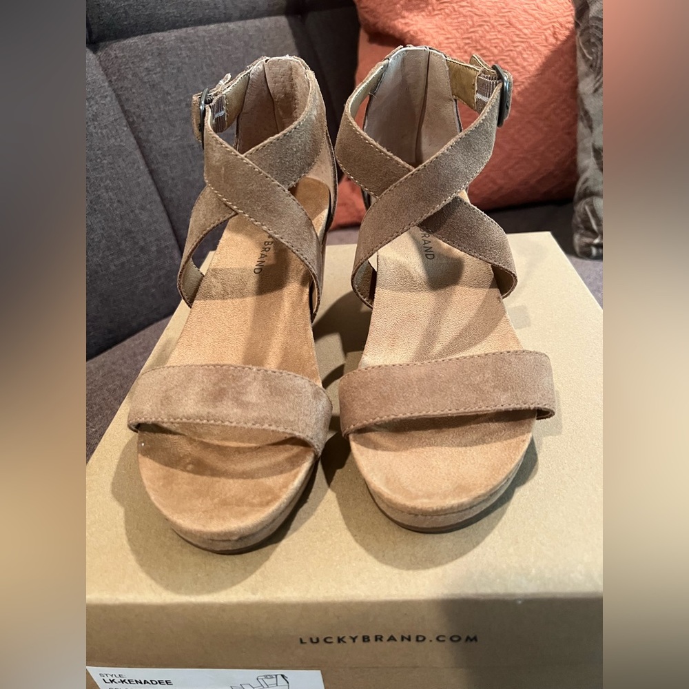 Lucky Brand Suede sandals